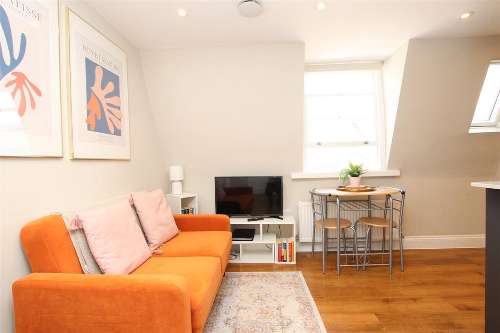 Living area.JPG