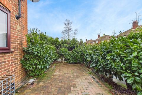 undefined, Chestnut walk, Byfleet, KT14