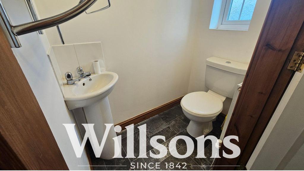 Downstairs WC.jpg