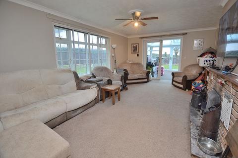 undefined, Lorien, Hawthorn Hill, Dogdyke