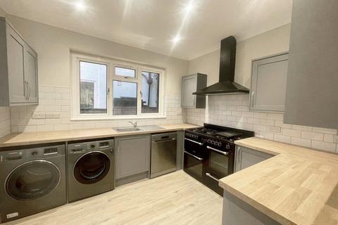 5 bedroom house for sale, Beckenham Hill Road, London, SE6