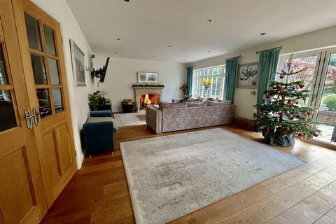 undefined, Amersham Road, Beaconsfield HP9