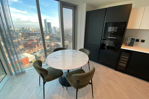 2 bedroom apartment to rent, Trinity Way, Manchester, M3