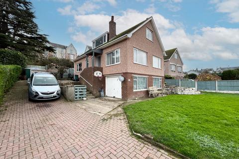 5 bedroom bungalow for sale, Parc Menai, Llanfairfechan