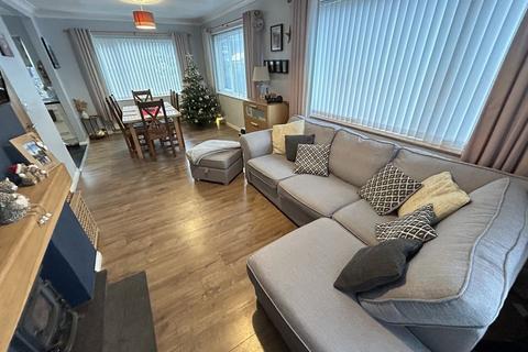 5 bedroom bungalow for sale, Parc Menai, Llanfairfechan