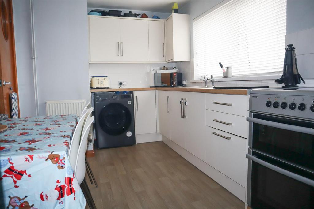 Another Angle Of The Kitchen