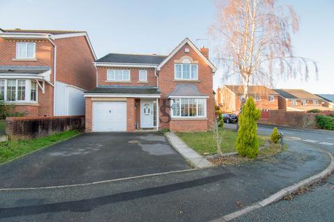 4 bedroom detached house for sale, Rawlings Court, Oadby, Leicester