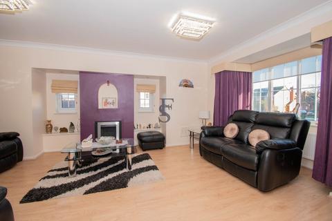 4 bedroom detached house for sale, Rawlings Court, Oadby, Leicester