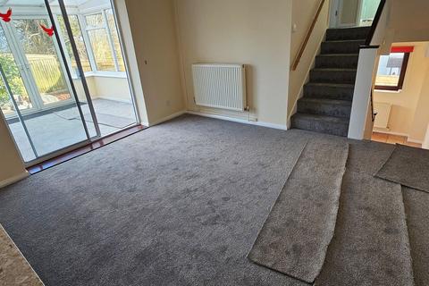 2 bedroom end of terrace house to rent, Taylor Close, Dawlish, EX7