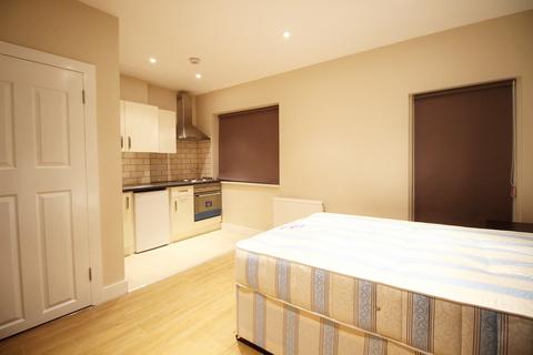 Lampton Road, Hounslow, Middlesex, TW3