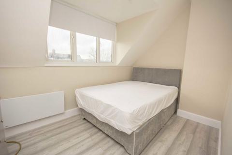 undefined, Golders Green Road, London NW11