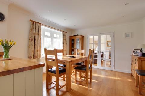 3 bedroom chalet for sale, Armstrong Close, Brockenhurst, SO42