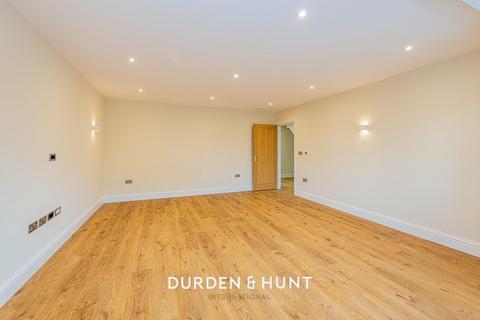 undefined, Stapleford Road, Stapleford Abbotts, RM4