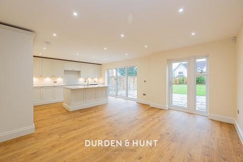 undefined, Stapleford Road, Stapleford Abbotts, RM4