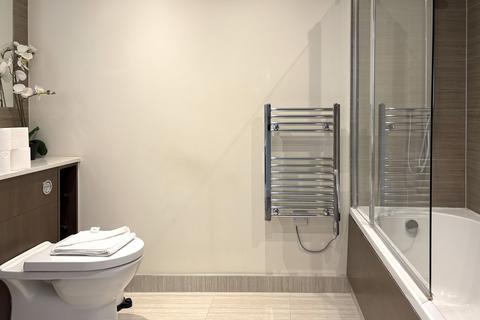 undefined, East Drive