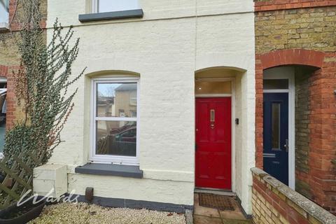 2 bedroom terraced house to rent, Cross Street Maidstone ME14