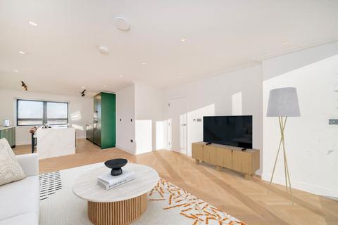 3 bedroom flat to rent, Cannon Hill Lane, LONDON SW20