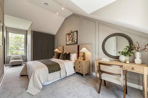 undefined, North Gate Park, London N15