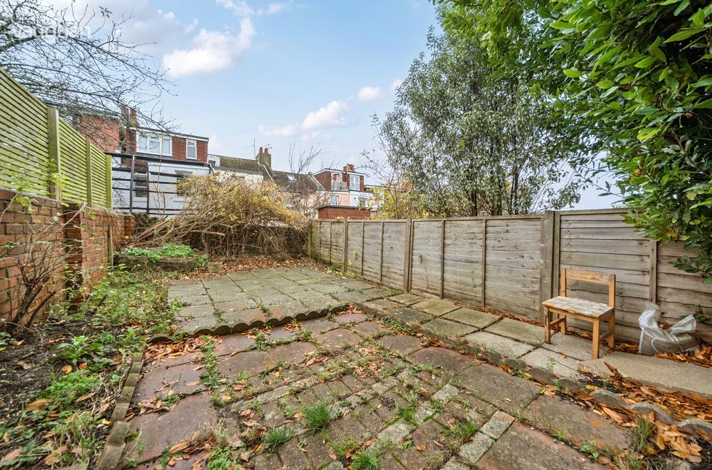 Ee38d5de-11fa-428...