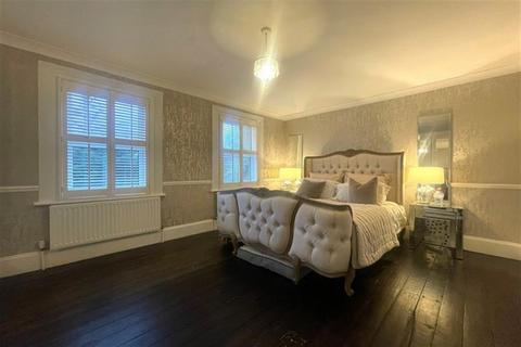 undefined, Church Road, Buckhurst Hill, IG9