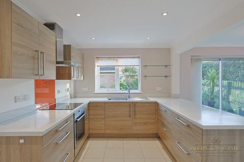 undefined, Derriford, Devon PL6