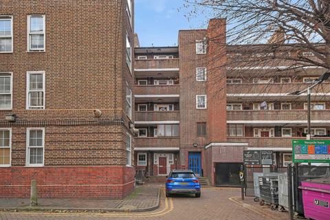 undefined, Chicksand Street, E1