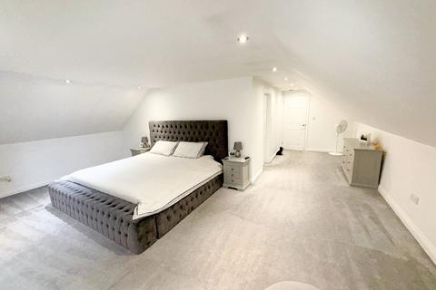 undefined, Lower Road, Hockley