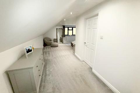 undefined, Lower Road, Hockley