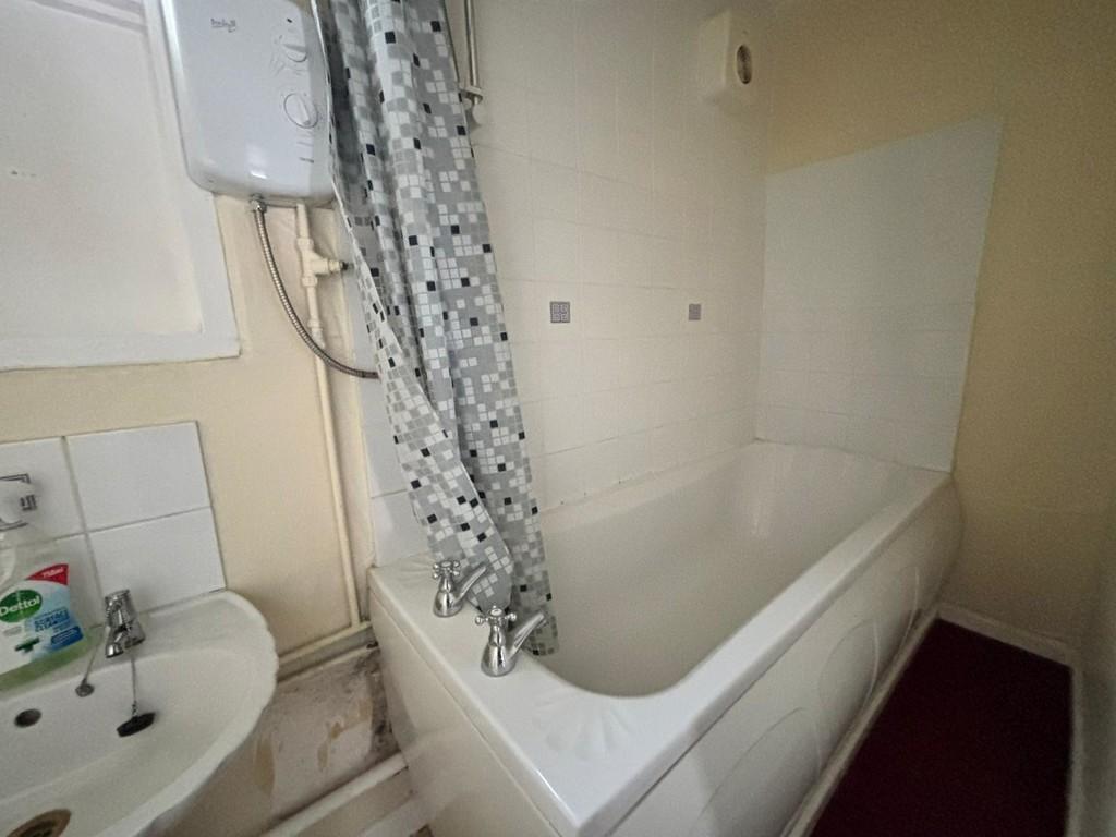 Photo 2025 12 12 09 54 25 (2)