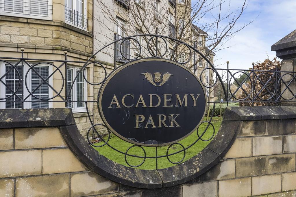 4-web-or-mls-7 Priorwood Court Flat 3.1 12