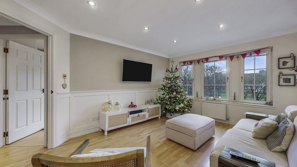 24-web-or-mls-7 Priorwood Court Flat 3.1 27