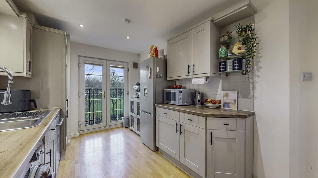 31-web-or-mls-7 Priorwood Court Flat 3.1 20