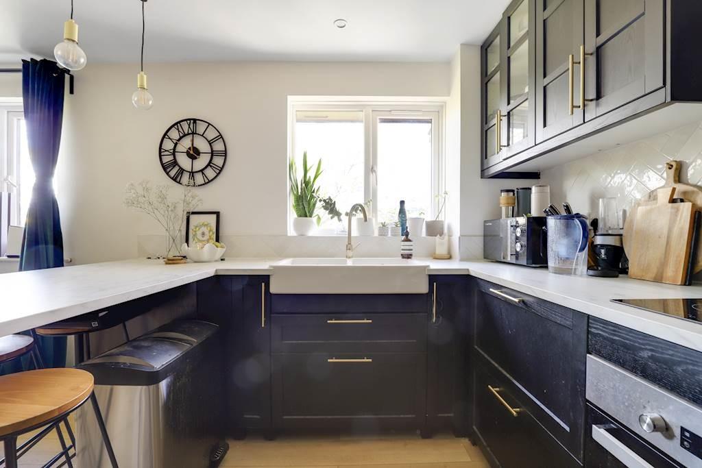 01-8cb7 JHGWL - 69 Bridge Meadows - 37-small