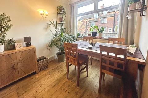 3 bedroom terraced house for sale, Norman View, Leeds LS5