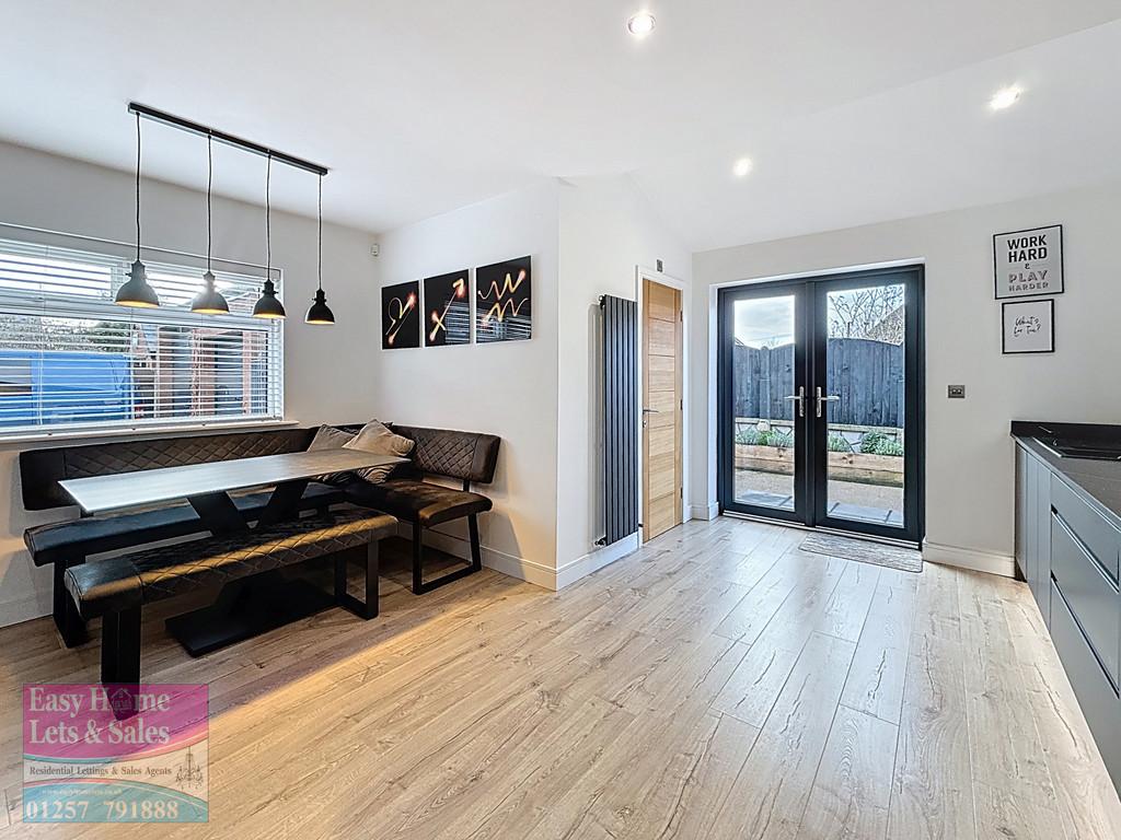 Kitchen/Dining