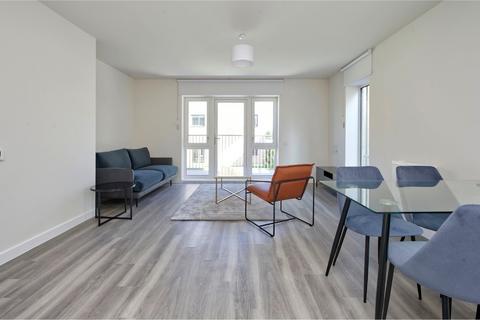 2 bedroom flat to rent, at Manchester, Iris House  1, Plum Mews SW17