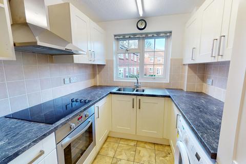 2 bedroom ground floor flat for sale, Home Farm Court