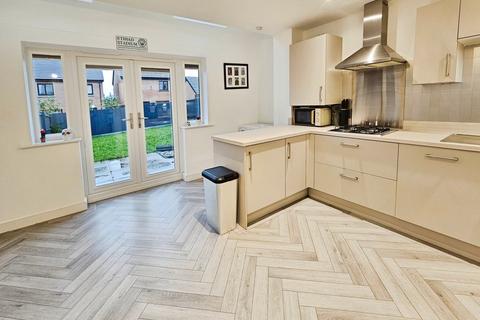 3 bedroom semi-detached house for sale, Workers Way, Greater Manchester OL10