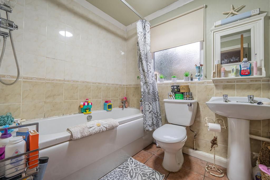 The Bungalow Bathroom