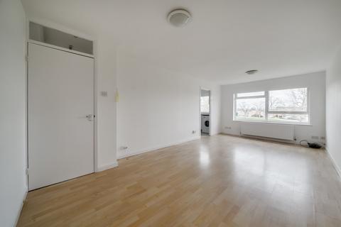 2 bedroom apartment to rent, Denbigh Road, Thame