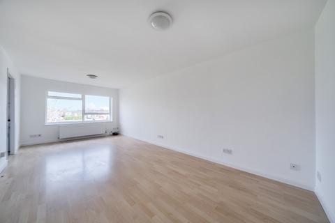 2 bedroom apartment to rent, Denbigh Road, Thame