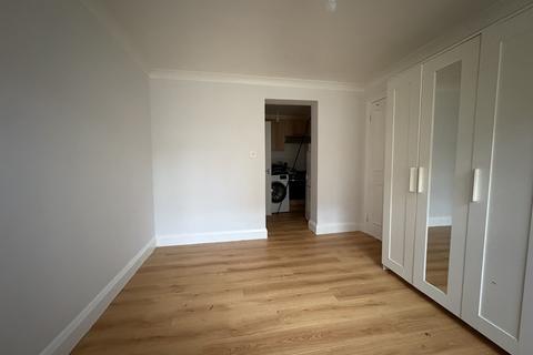 undefined, Fairfield Road, London N8