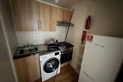 undefined, Fairfield Road, London N8