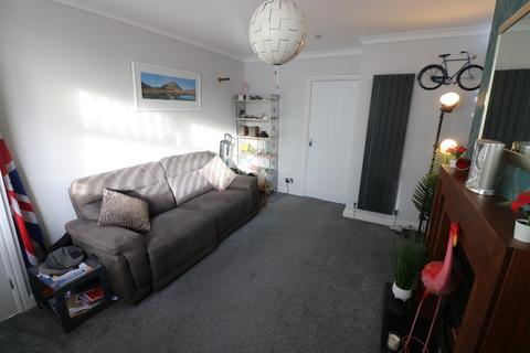 2 bedroom terraced house to rent, 102 Rockford Avenue