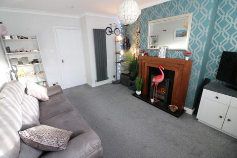 2 bedroom terraced house to rent, 102 Rockford Avenue