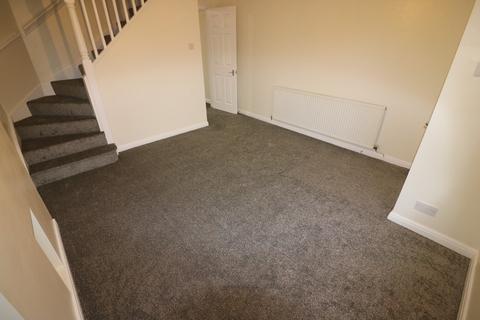 2 bedroom semi-detached house to rent, 9 Hellyers Court