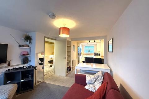 undefined, Coopers Court , 142 High Street