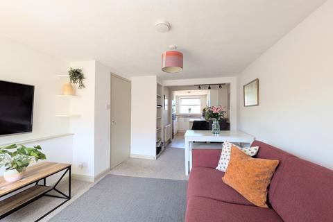 undefined, Coopers Court , 142 High Street