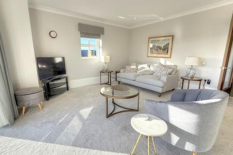 2 bedroom apartment for sale, Farnham Road, Liss GU33
