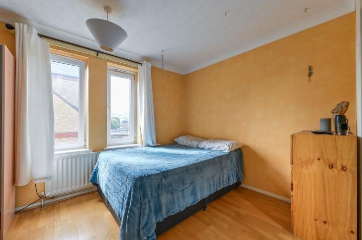 Chpk1555825 large-4-07 jpg